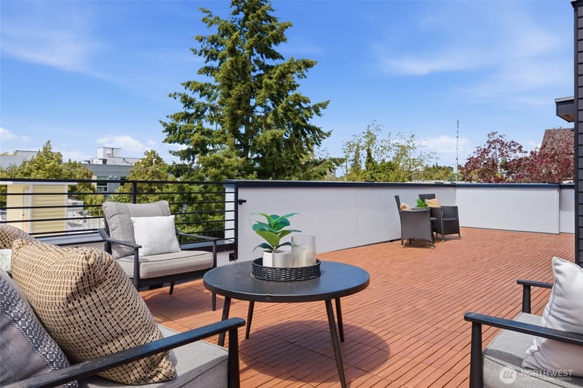 Property photo for 1014 B NE 70th Street, Seattle photo 9