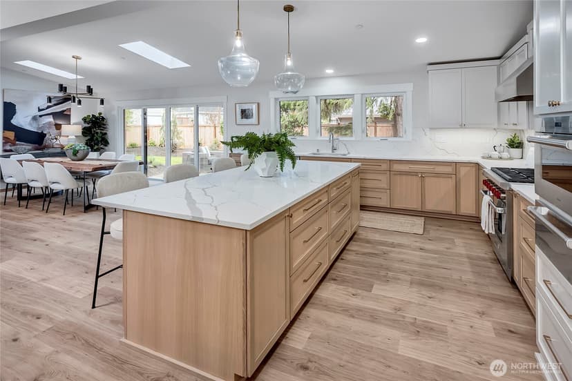 Property photo for 8904 SE 58th Street, Mercer Island photo 15