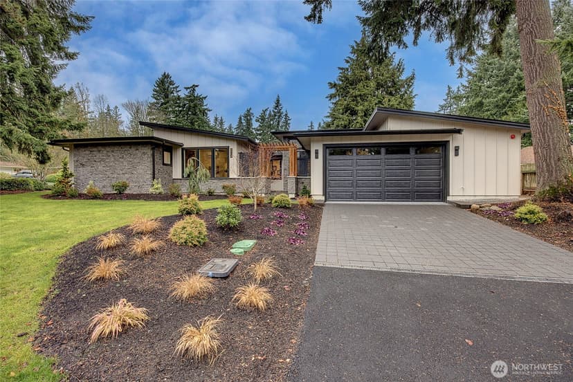 Property photo for 8904 SE 58th Street, Mercer Island photo 2