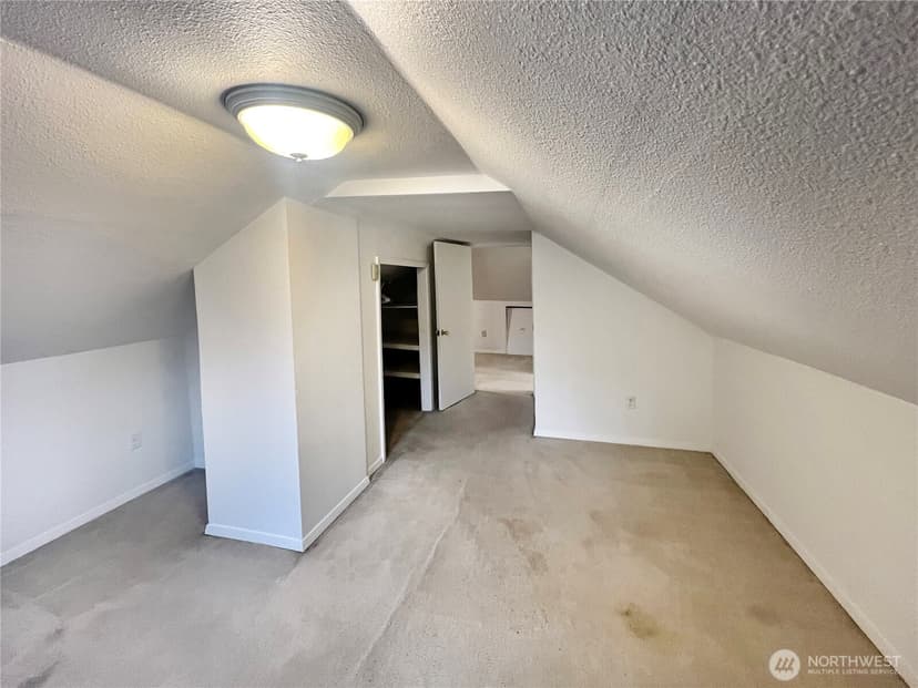 Property photo for 2814 Pioneer Way E, Tacoma photo 36