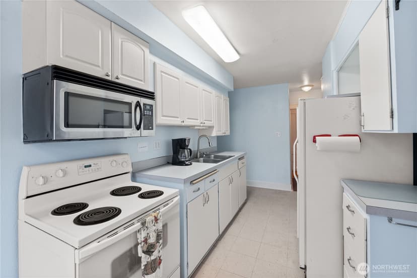 Property photo for 2814 Pioneer Way E, Tacoma photo 12