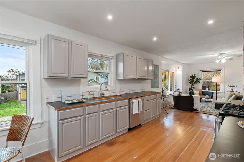 Property photo for 1202 Broadway Avenue, Bremerton photo 9
