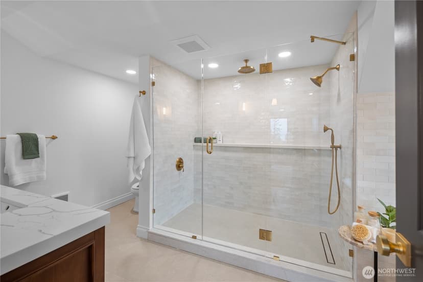 Property photo for 12216 Palatine Avenue N, Seattle photo 19