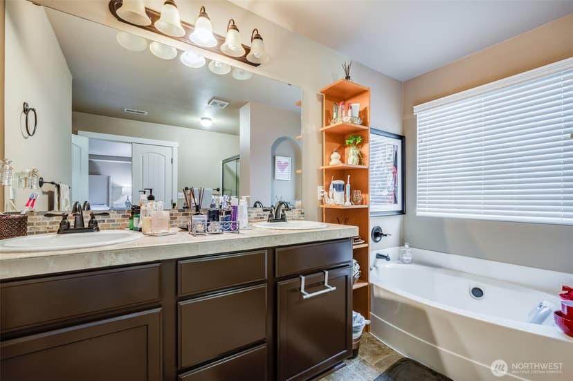 Property photo for 13702 74th Avenue Ct E, Puyallup photo 22