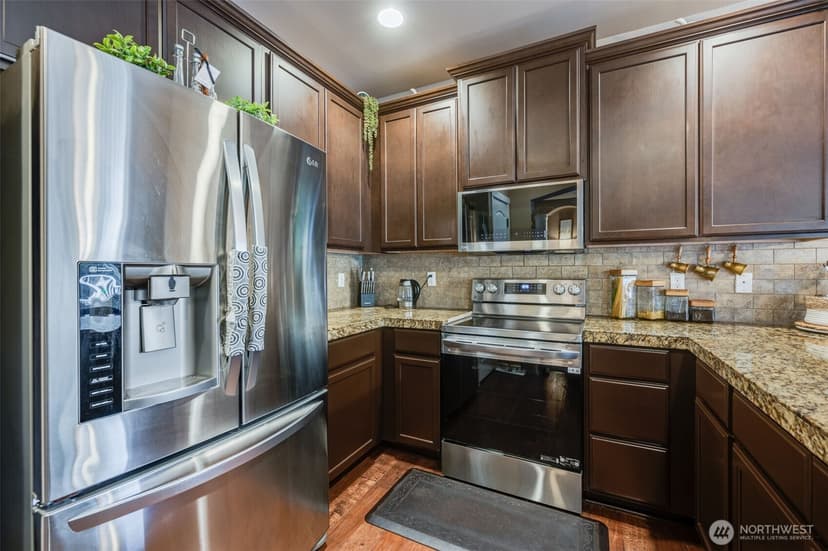 Property photo for 13702 74th Avenue Ct E, Puyallup photo 11