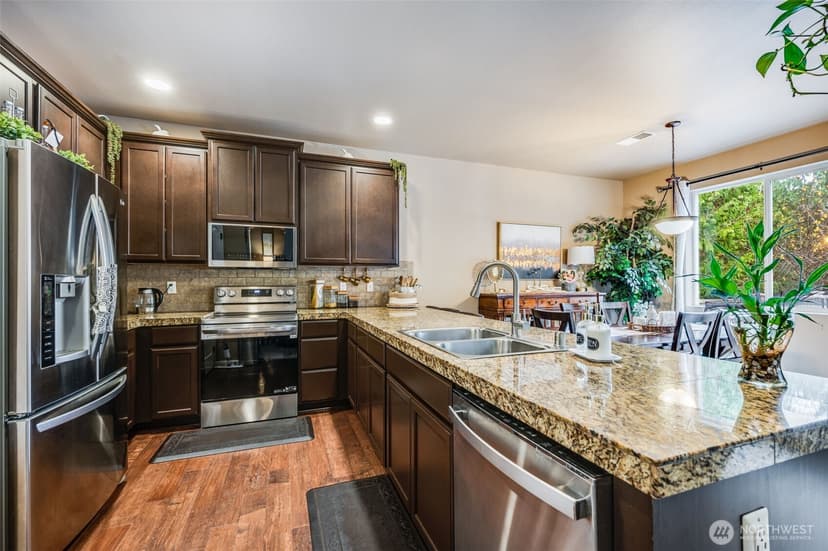 Property photo for 13702 74th Avenue Ct E, Puyallup photo 10