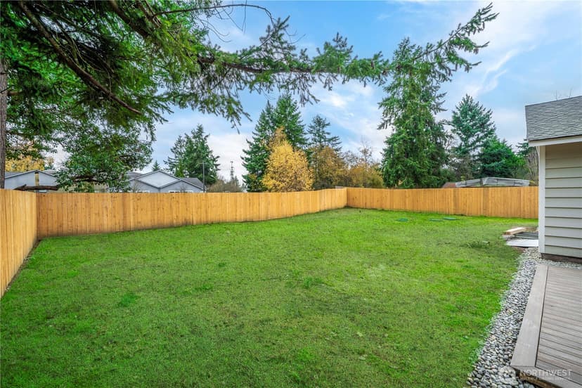 Property photo for 243 S 187th Street, Burien photo 31