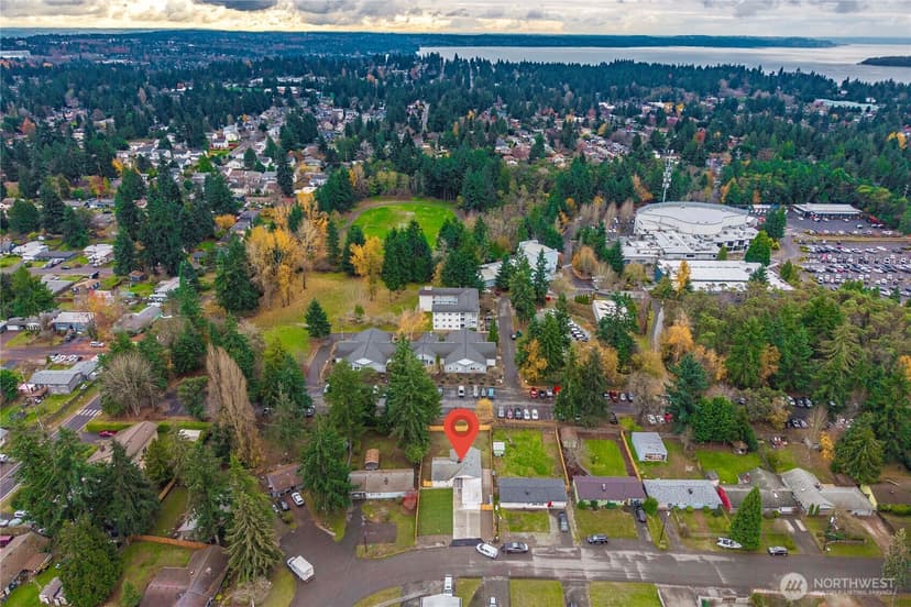 Property photo for 243 S 187th Street, Burien photo 29