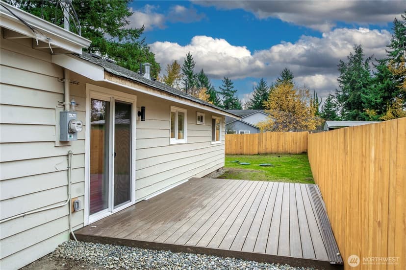 Property photo for 243 S 187th Street, Burien photo 35