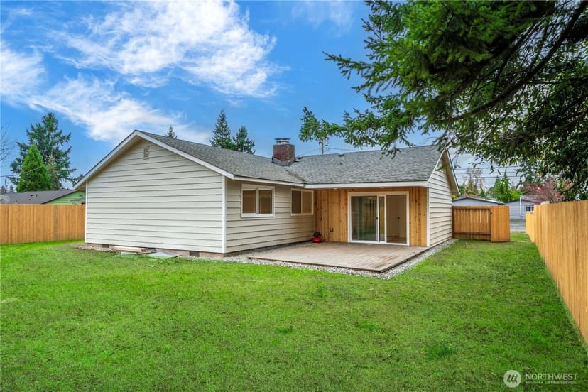 Property photo for 243 S 187th Street, Burien photo 32