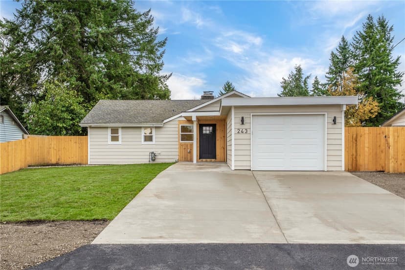 Property photo for 243 S 187th Street, Burien photo 37