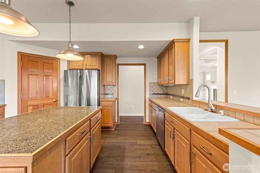 Property photo for 4169 Augusta Drive NE, Tacoma photo 17