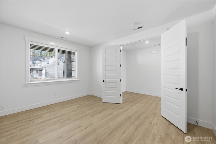 Property photo for 20431 Myrtle Place E, Bonney Lake photo 9
