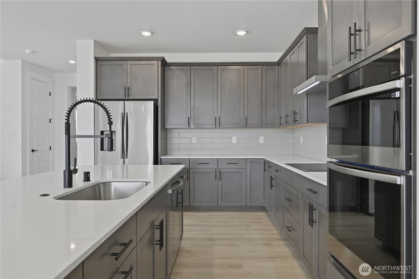 Property photo for 20431 Myrtle Place E, Bonney Lake photo 2