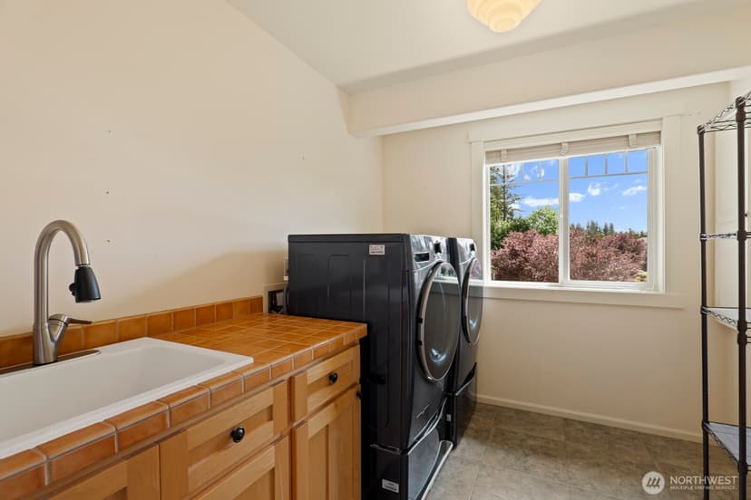 Property photo for 27 148th Place SW, Lynnwood photo 28
