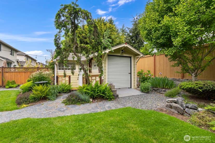 Property photo for 27 148th Place SW, Lynnwood photo 35