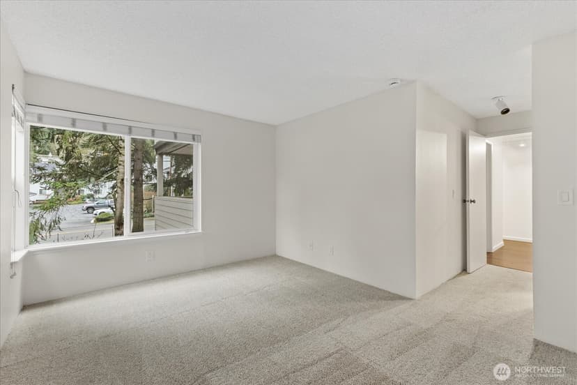 Property photo for 11815 93rd Lane NE #203, Kirkland photo 13