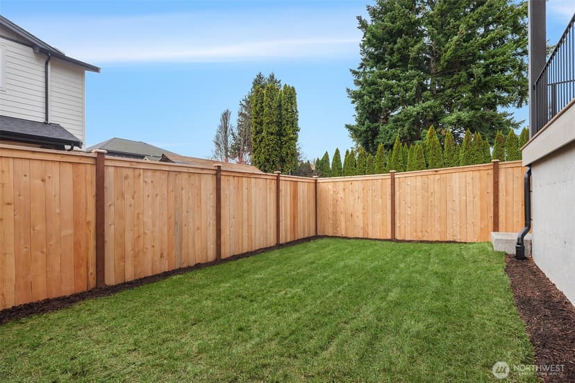 Property photo for 1813 3rd Street, Kirkland photo 32