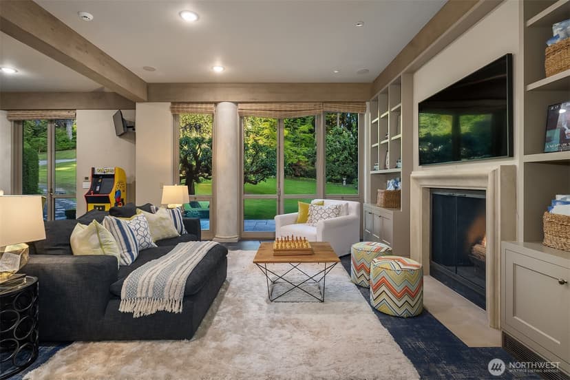 Property photo for 107 NW Highland Drive, Seattle photo 14