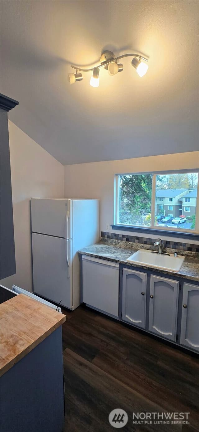 Property photo for 820 Cady Road #H304, Everett photo 4