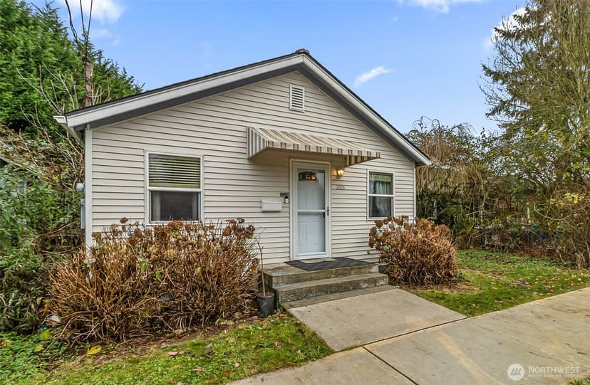 Property photo for 335 N Madison Street, Monroe