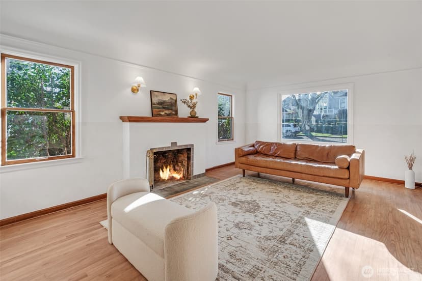 Property photo for 615 N J Street, Tacoma photo 8