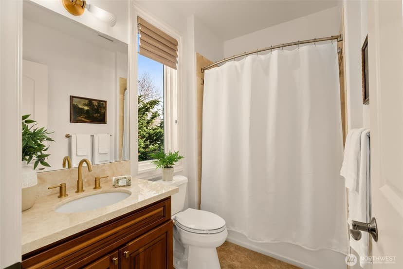 Property photo for 410 8th Avenue W, Kirkland photo 28