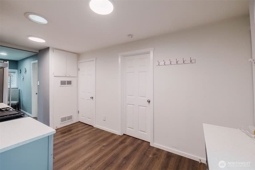 Property photo for 2805 NE Bowen Street, Bremerton photo 17