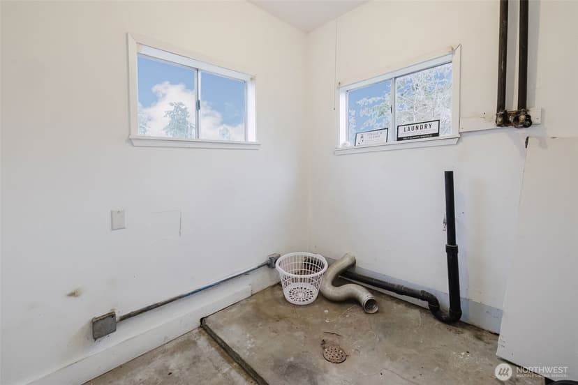 Property photo for 2805 NE Bowen Street, Bremerton photo 27