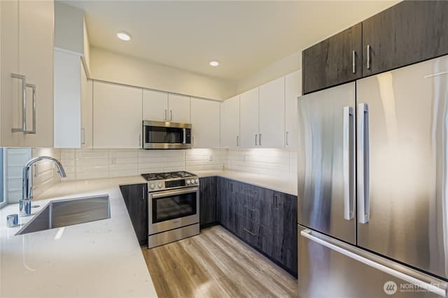 Property photo for 5111 NE Ravenna Ave #A, Seattle photo 4