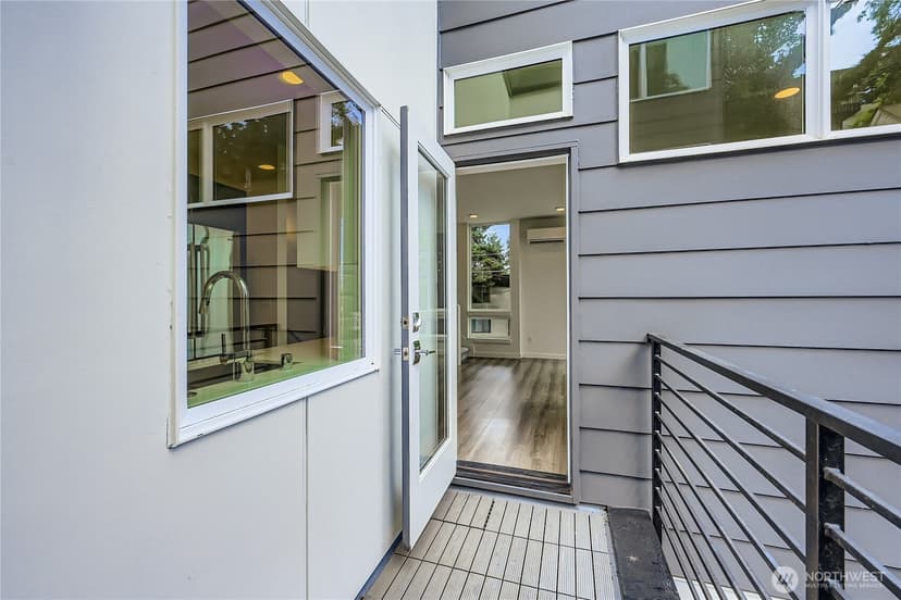 Property photo for 5111 NE Ravenna Ave #A, Seattle photo 10