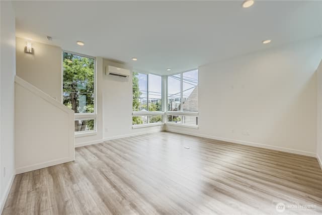 Property photo for 5111 NE Ravenna Ave #A, Seattle photo 3