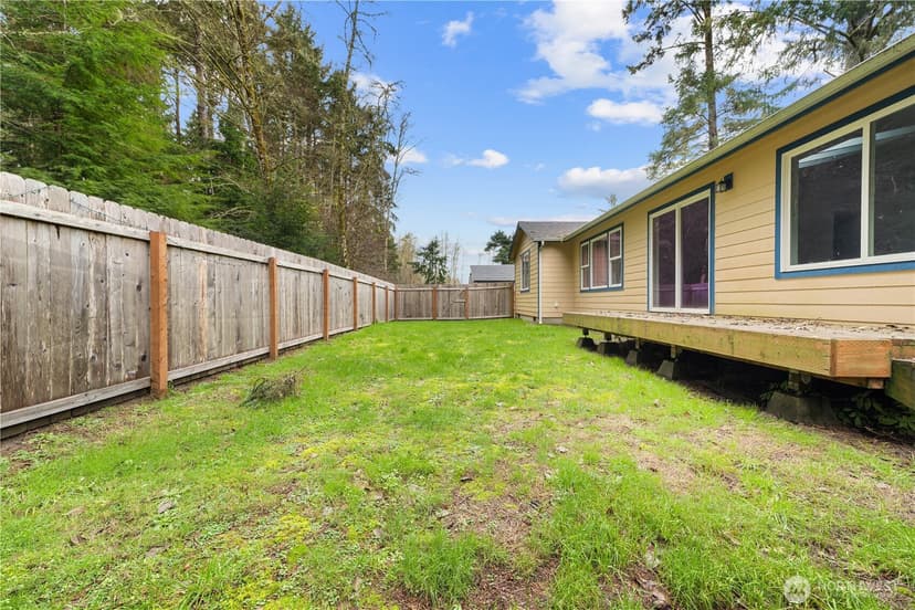 Property photo for 181 Duck Lake Drive NE, Ocean Shores photo 9