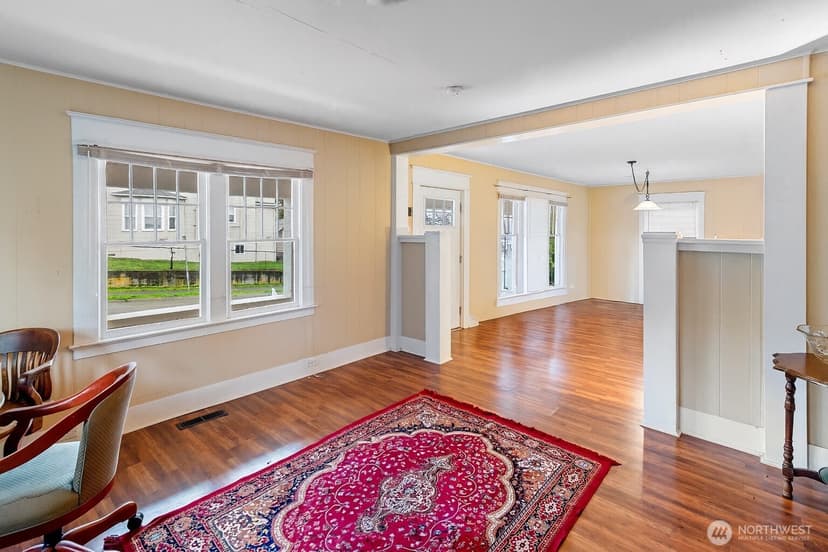 Property photo for 1102 Highland Avenue, Bremerton photo 9