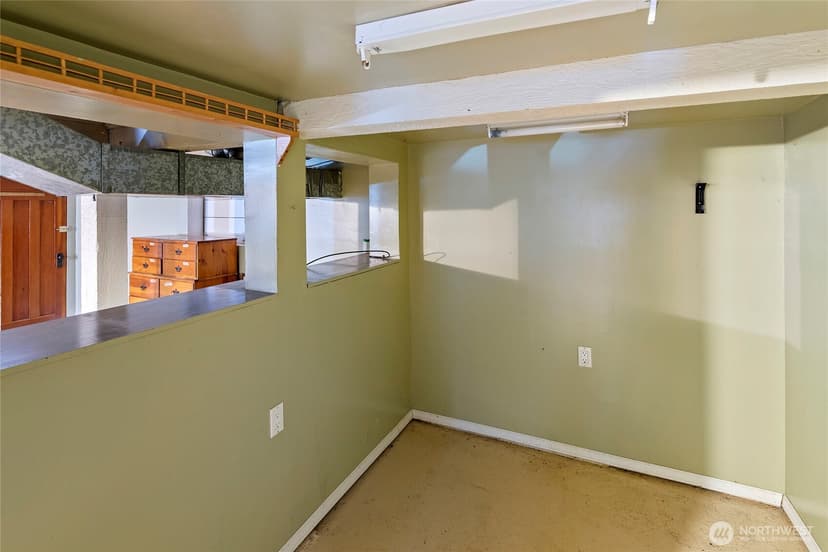 Property photo for 1102 Highland Avenue, Bremerton photo 27