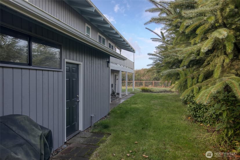 Property photo for 373 Sand Dune Avenue NW, Ocean Shores photo 28