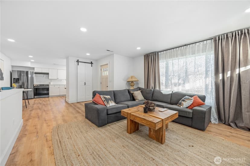 Property photo for 409 N Cedar Street, Chelan photo 4