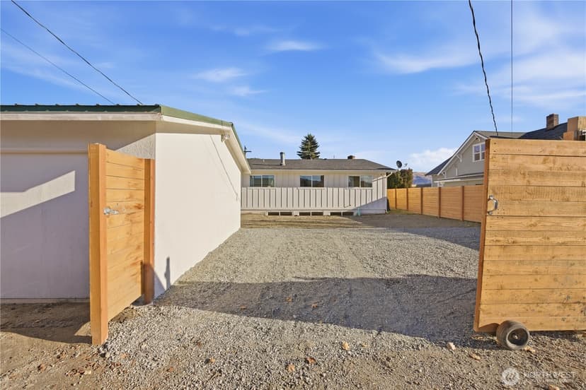 Property photo for 409 N Cedar Street, Chelan photo 30