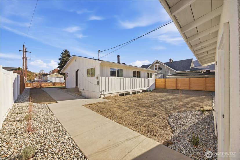 Property photo for 409 N Cedar Street, Chelan photo 25