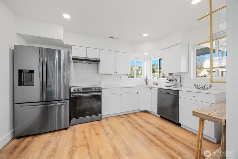 Property photo for 409 N Cedar Street, Chelan photo 6