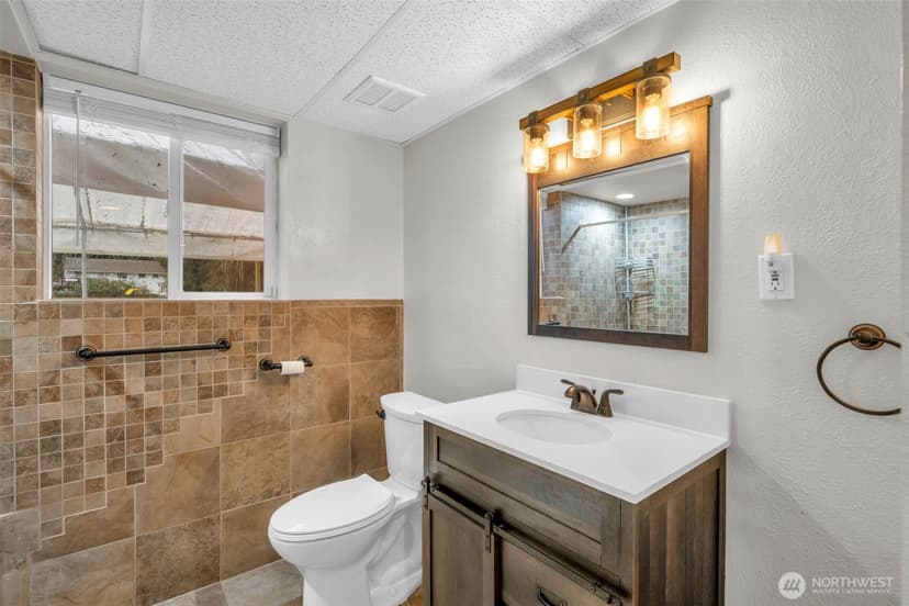 Property photo for 9901 59th Avenue Ct E, Puyallup photo 28