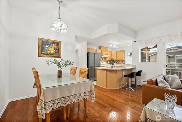 Property photo for 6117 Isaac Avenue SE #E, Auburn photo 3