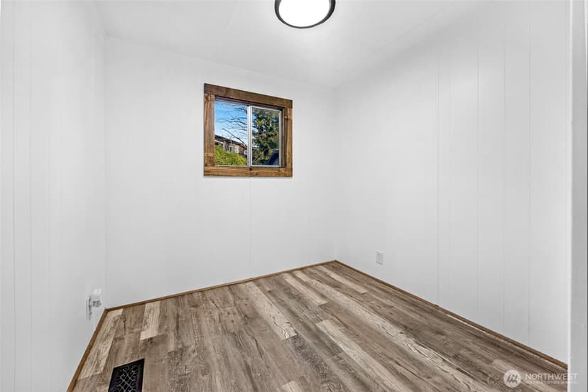 Property photo for 14322 Admiralty Way #8, Lynnwood photo 11