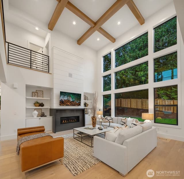Property photo for 13408 NE 47th Street, Bellevue photo 4