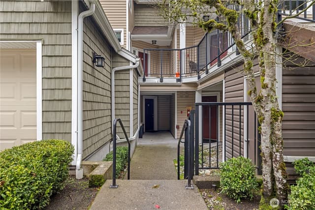 Property photo for 5000 NW Village Park Drive #F132, Issaquah photo 2