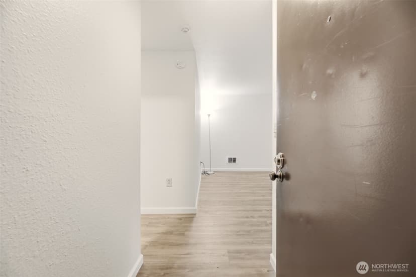 Property photo for 4705 176th Street SW #B1, Lynnwood photo 21
