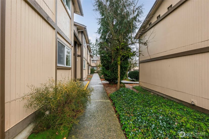 Property photo for 4705 176th Street SW #B1, Lynnwood photo 33