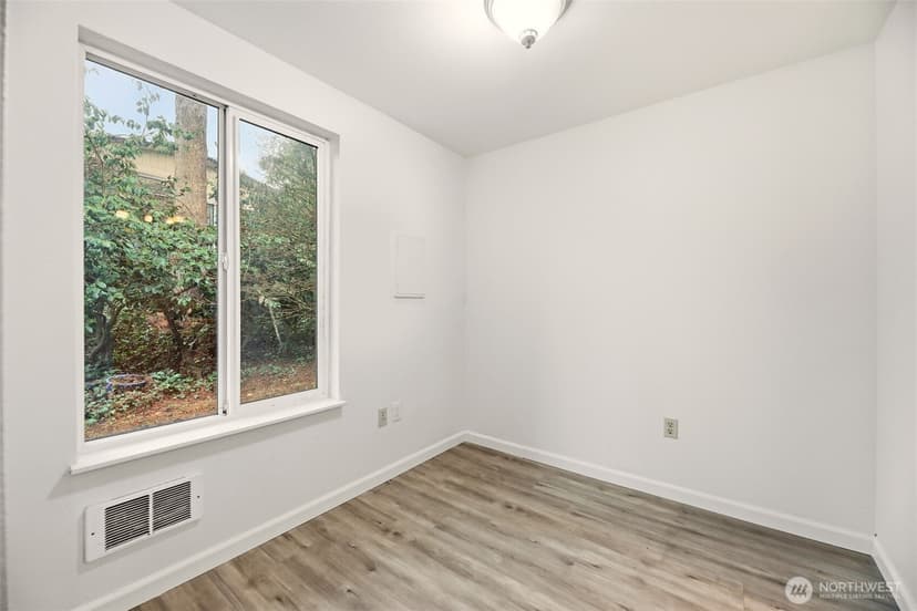 Property photo for 4705 176th Street SW #B1, Lynnwood photo 7