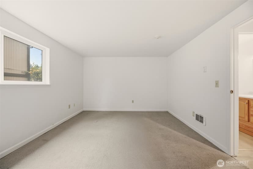 Property photo for 4705 176th Street SW #B1, Lynnwood photo 19