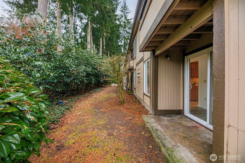Property photo for 4705 176th Street SW #B1, Lynnwood photo 28